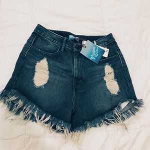 Cut off jean shorts